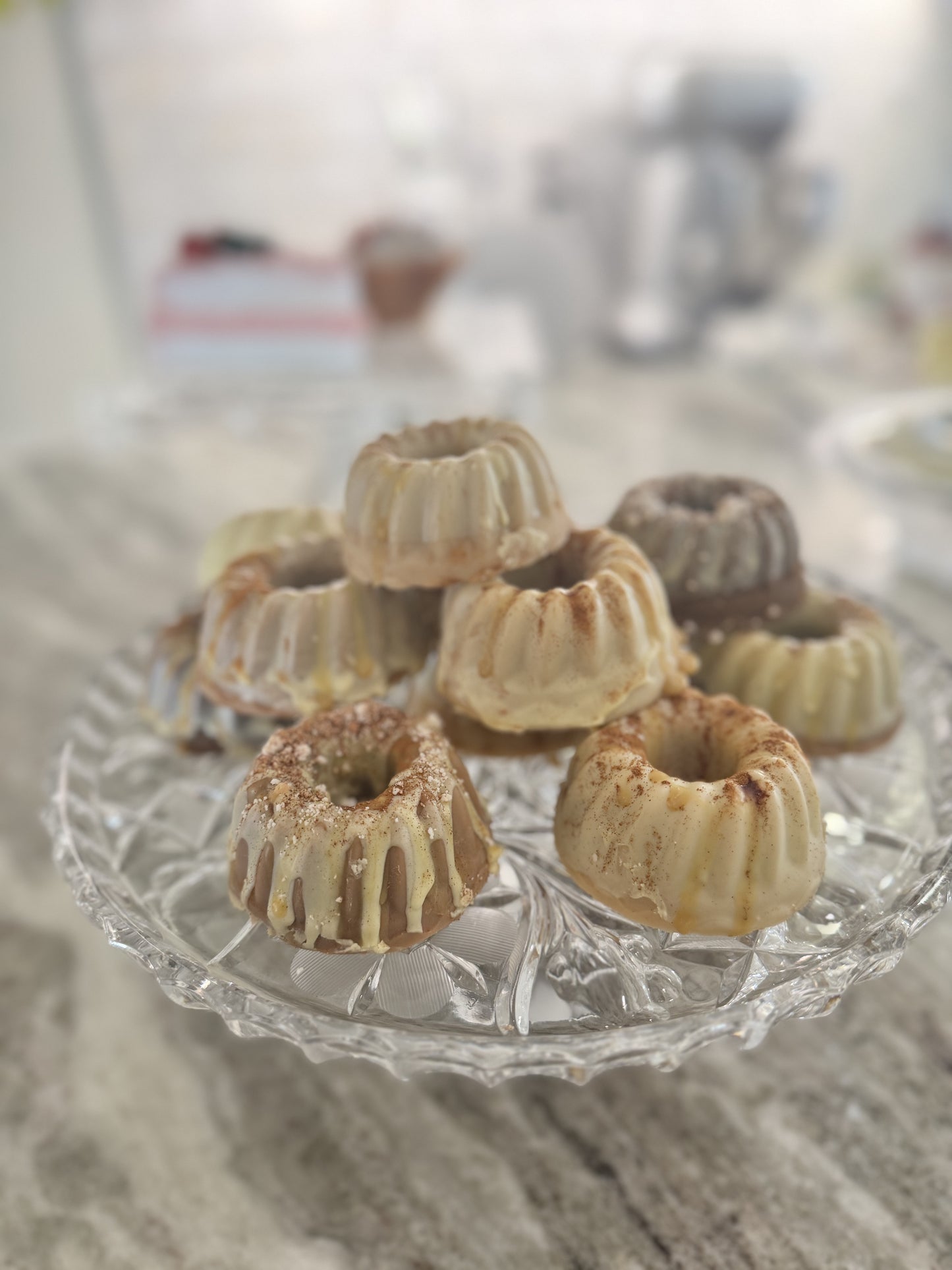 Cinnamon & Vanilla Frosted Mini Bundt Cake Wax Melts